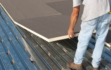 benefits of insulating Thornhills flat roofing